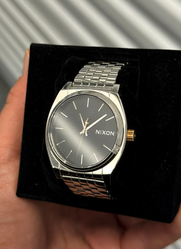 Nixon star wars captain - star,
