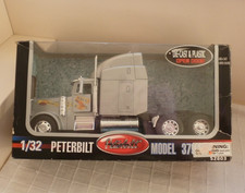 New Ray Peterbilt 379 Semi