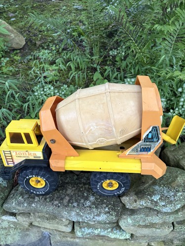 Vintage 1980s tonka cement - vintage,