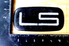 'LS' SILVER ON BLACK 6.5x3cm CHEVROLET AMERICAN CAR BADGE SUV Pickup Truck, NOS