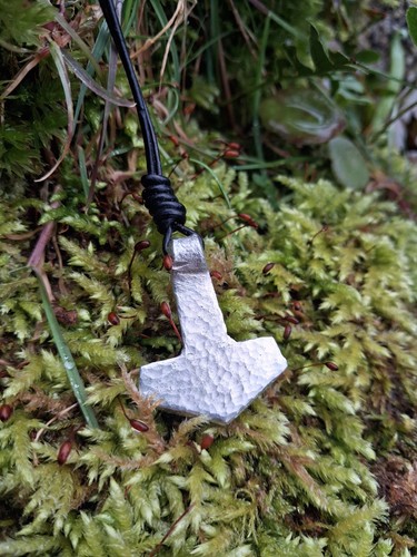 Thors hammer pendant - thors,