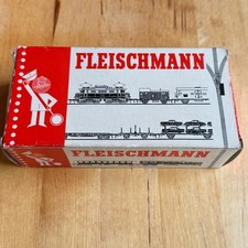 Fleischmann 5052 German 4 Wheeled Coach With Lighting DR Green Livery - HO Scale