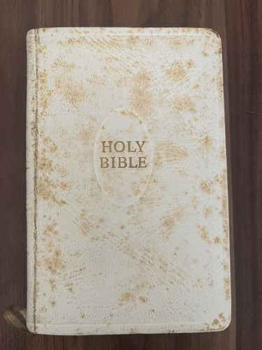 Vintage bible lutterworth - bible,