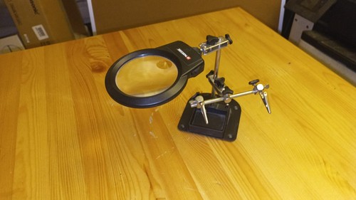 Third hand soldering - , tool