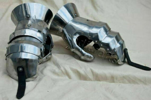 Medieval combat locking mitten - combat,