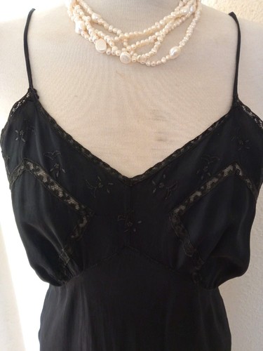 1940s vtg black bias - vtg, cut