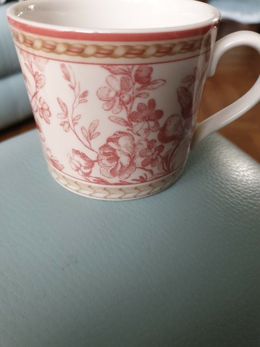 Royal doulton studio provence - doulton,