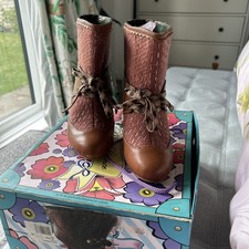 Brown Poetic License Boots, Light Brown With Silver Flecks Size 3