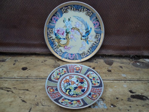 Two chinese decorative - chinese, plates