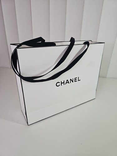 Chanel box gift pouch - box,