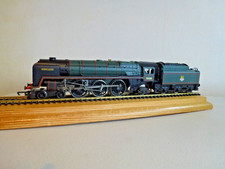 HORNBY R2142 BR BRITANNIA CLASS 70038 " ROBIN HOOD " LTD EDITION