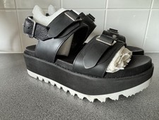 Hunter Black Double Buckle