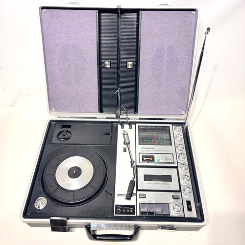 Sanyo portable stereo music - sanyo,