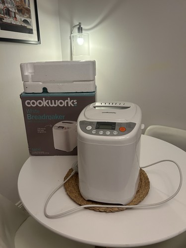 Cookworks white breadmaker - cookworks,