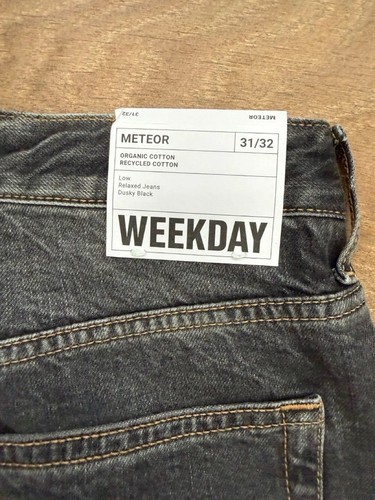 Weekday mens meteor low - low, rise