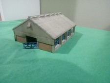 Graham Farish Scenecraft N Gauge Modern Barn Farm Building