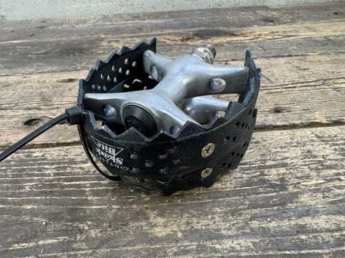 Odyssey shark bite - bite, pedals