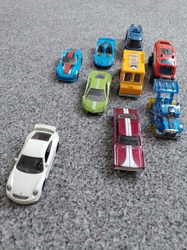 Hot wheels bundle job - wheels,