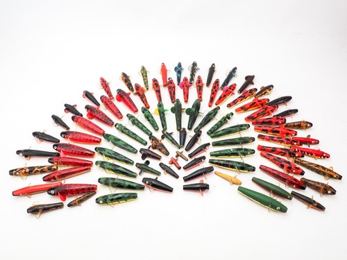 Large quantity painited - large, of