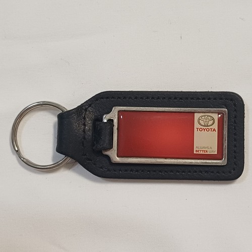 Genuine toyota dealer keyring - toyota,