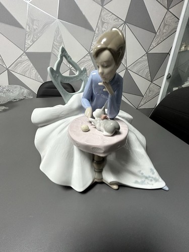 Beautiful lladro nao girl - -,