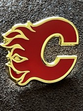CALGARY FLAMES  Stunning NHL American Ice Hockey Enamel Pin Badge 🇨🇦 LAST ONE