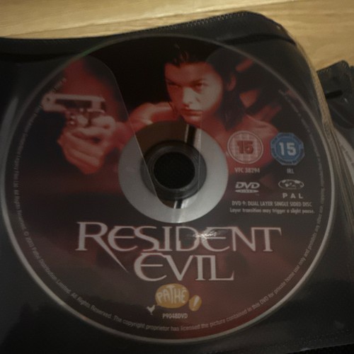 Resident evil movie - evil, 15