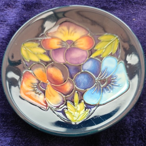 Moorcroft pottery collectors - moorcroft,