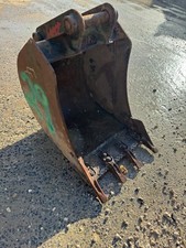 600mm Jcb digging bucket 24" 45mm Pins 3CX