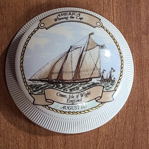 Vtg america winning the cup - america,
