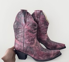 Corral Western Cowgirl Cowboy