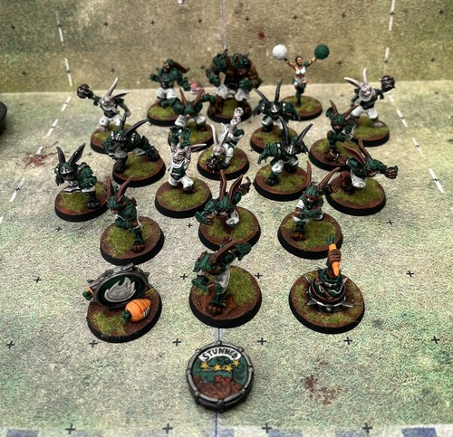 Slann rabbit blood bowl - slann, “rabbit”