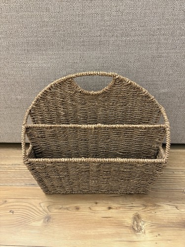 Seagrass wicker magazine rack - wicker,