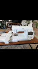 Brother Innov-Is NV880E Embroidery Machine