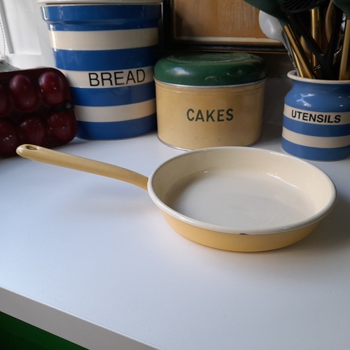 Yellow vintage frying - yellow,