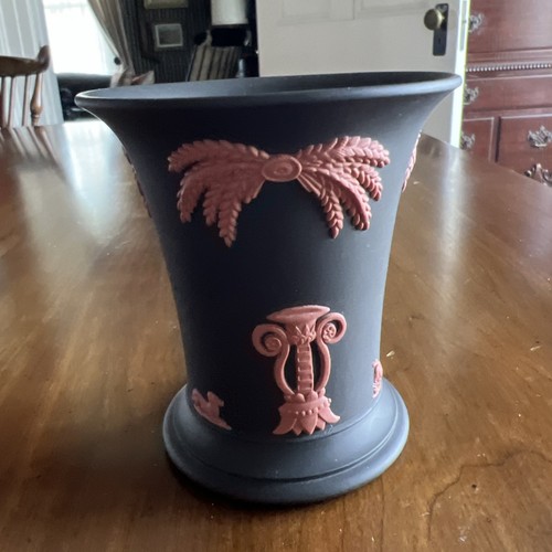 Rare wedgwood black egyptian - rare,