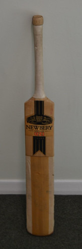 Newbery uzi cricket bat - uzi, 5*