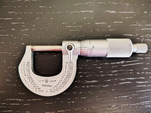 Mitutoyo micrometer - 0–1",