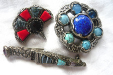 VINTAGE MIRACLE AGATE GLASS BROOCHES PINS