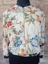 BERSHKA Floral Light Weight