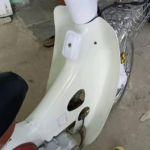 Front leg legshield cover - front,