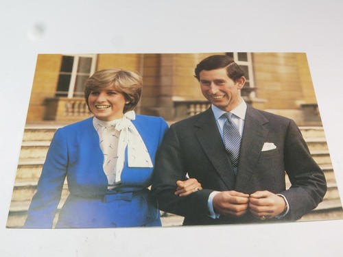 Royal memorabilia large - royal, real
