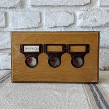 Vintage Shop Indicator Servant
