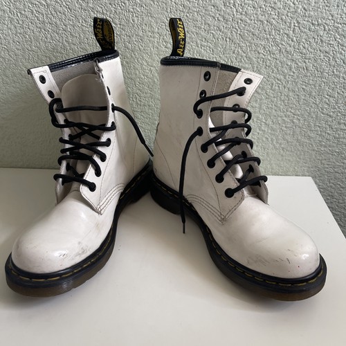 Martens boots size uk5 - dr,