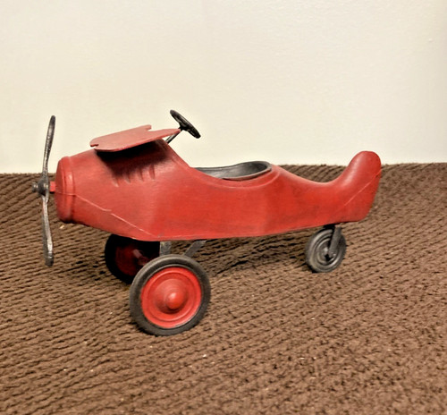 Toy biplane model s - model, 20's