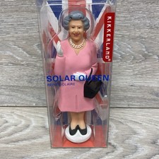 Solar Waving Queen Elizabeth