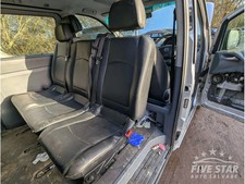 Mercedes-Benz Viano 2nd Row