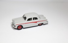 Dinky 176 Austin A105 Saloon -
