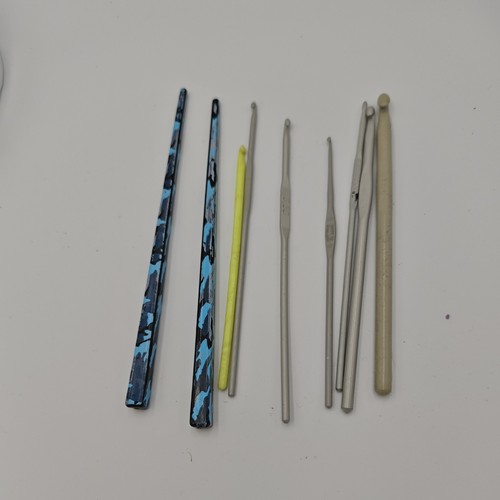 Vintage crochet hook assorted - hook,