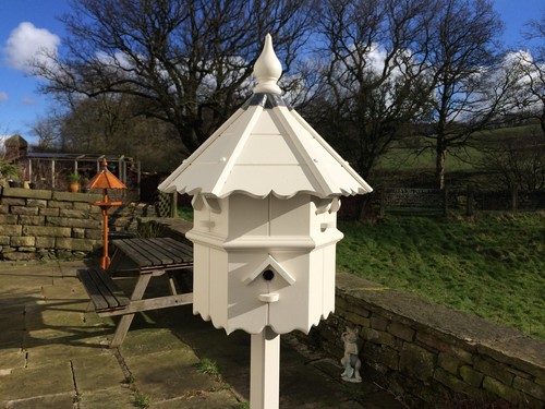 Barley titcote with birdtable - barley,